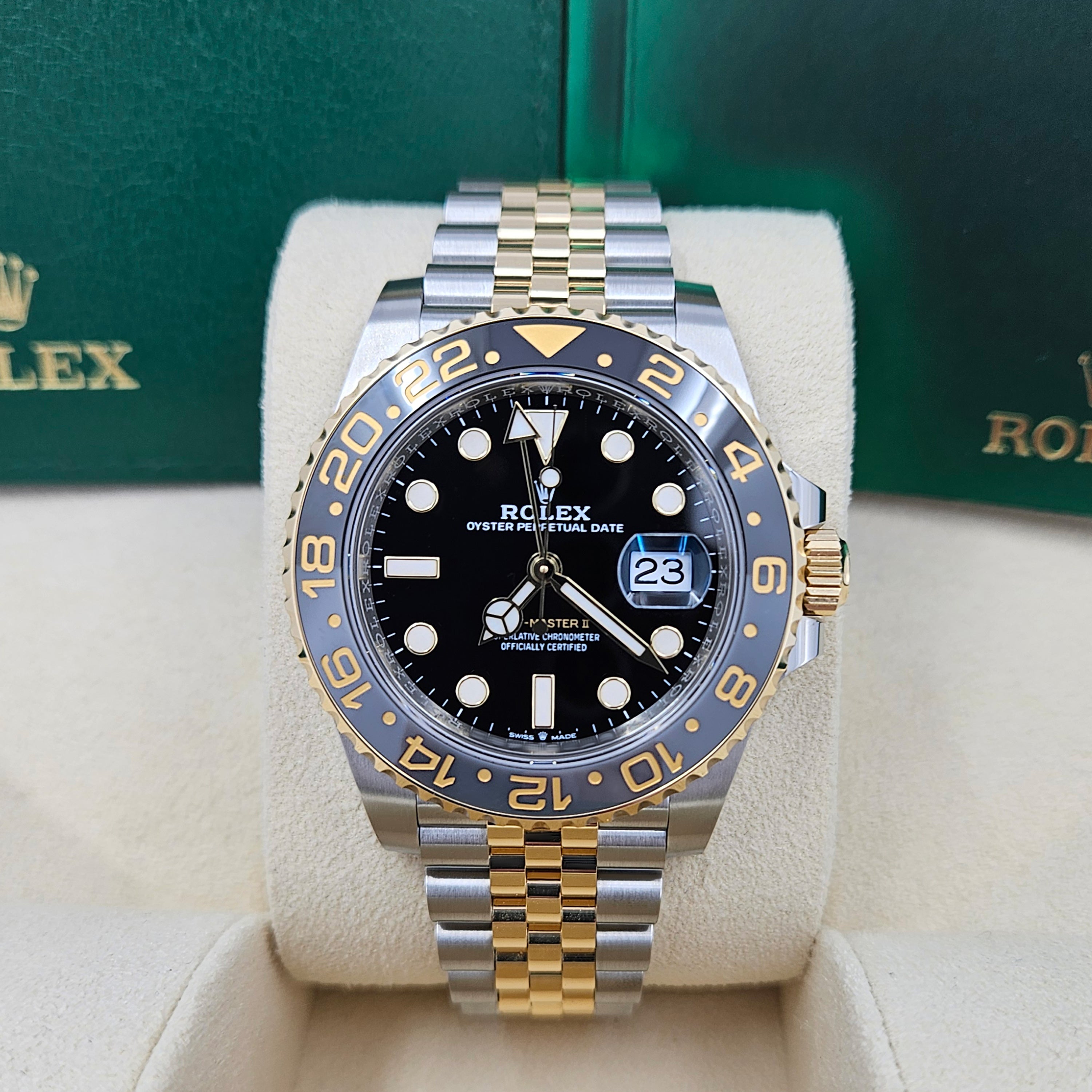 Rolex GMT-Master II, 40mm, Oystersteel and 18k Yellow Gold, Ref# 126713GRNR-0001 - Image 2