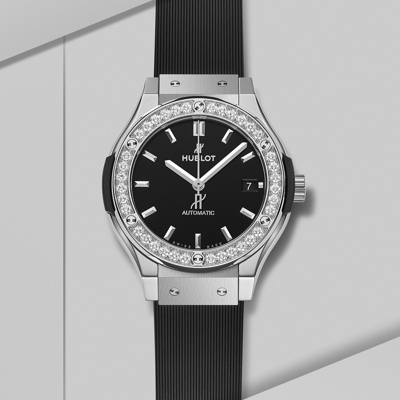 Hublot Classic Fusion Titanium Diamonds 38, 565.NX.1470.RX.1204, Unworn 2025, box and papers - Image 5