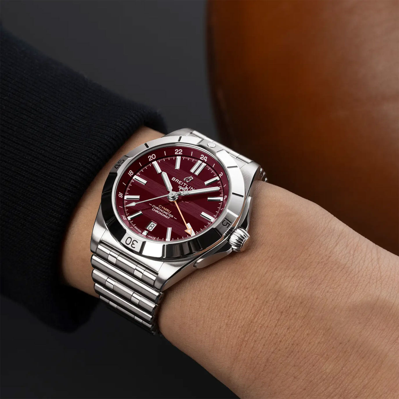 Unworn Breitling Chronomat Automatic GMT 40 Six Nations Wales, A323988B1K1A1, box and papers - Image 6