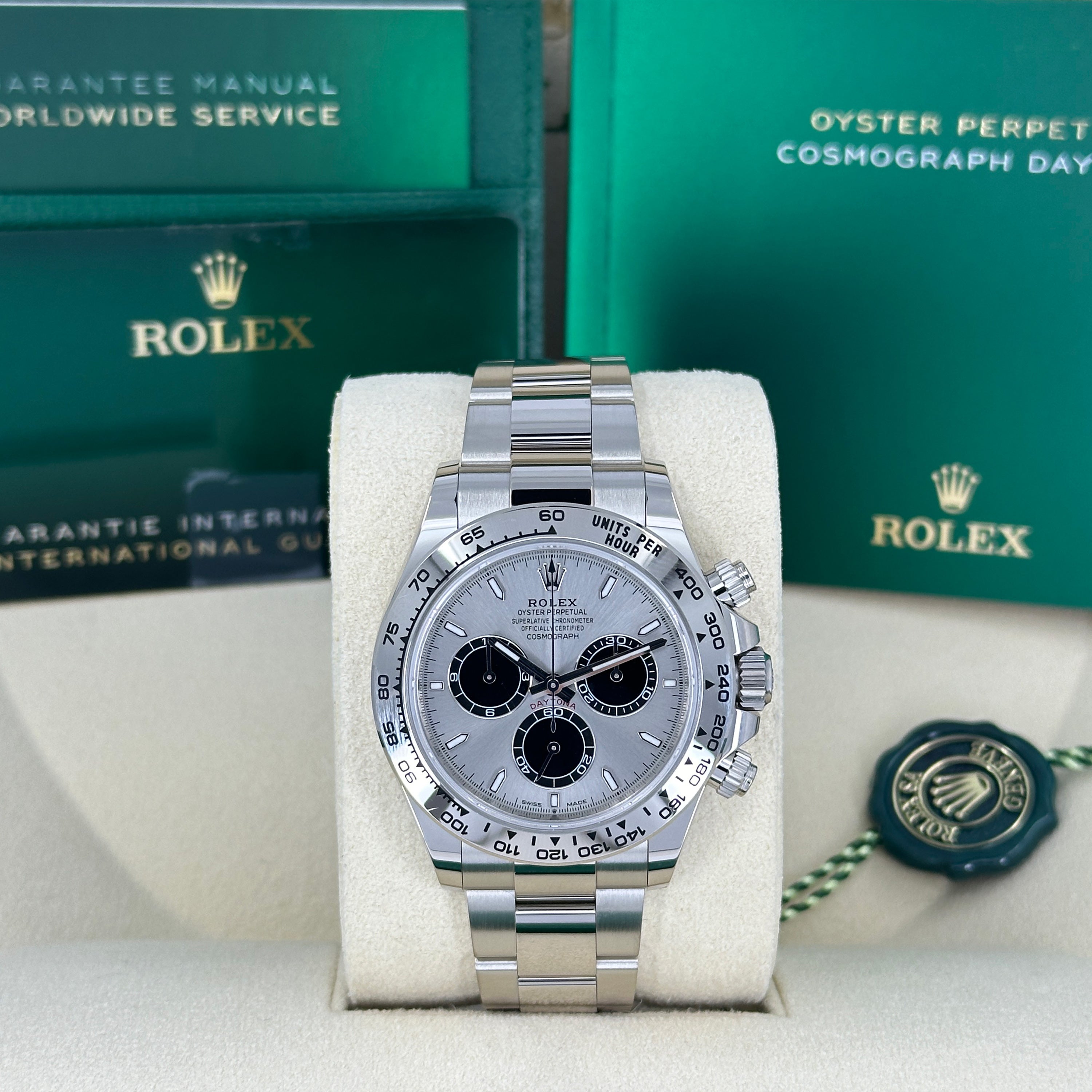 Rolex Cosmograph Daytona 40mm, 18k White Gold, Ref# 126509-0003 - Image 2