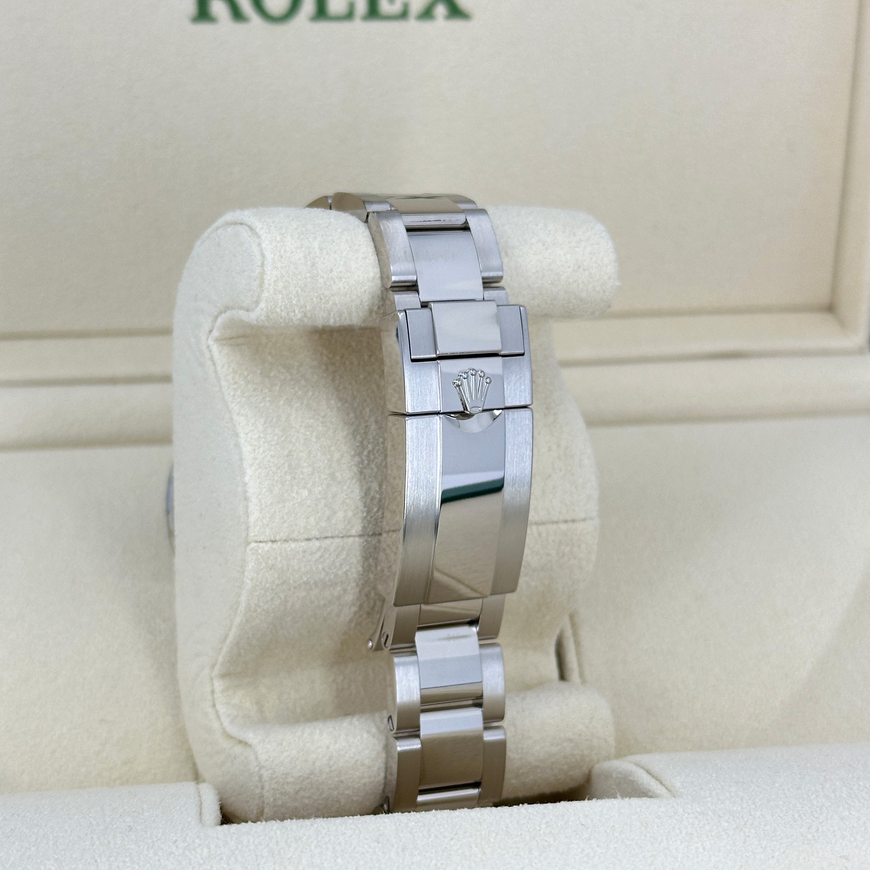 Rolex Cosmograph Daytona 40mm, 18k White Gold, Ref# 126509-0003 - Image 10