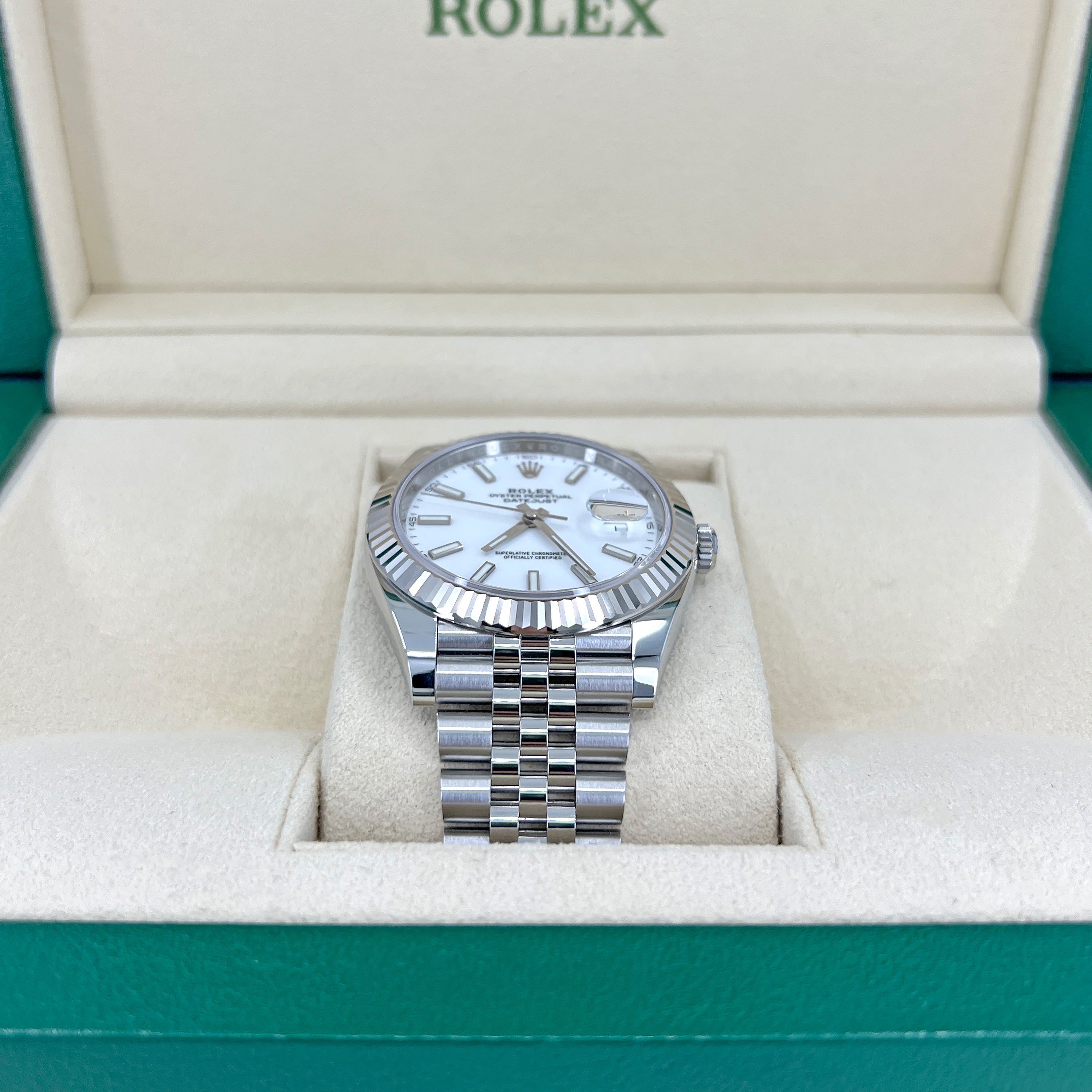 Rolex Datejust 41 Oystersteel and 18K White Gold 41 mm White Dial, Ref# 126334-0010 - Image 3