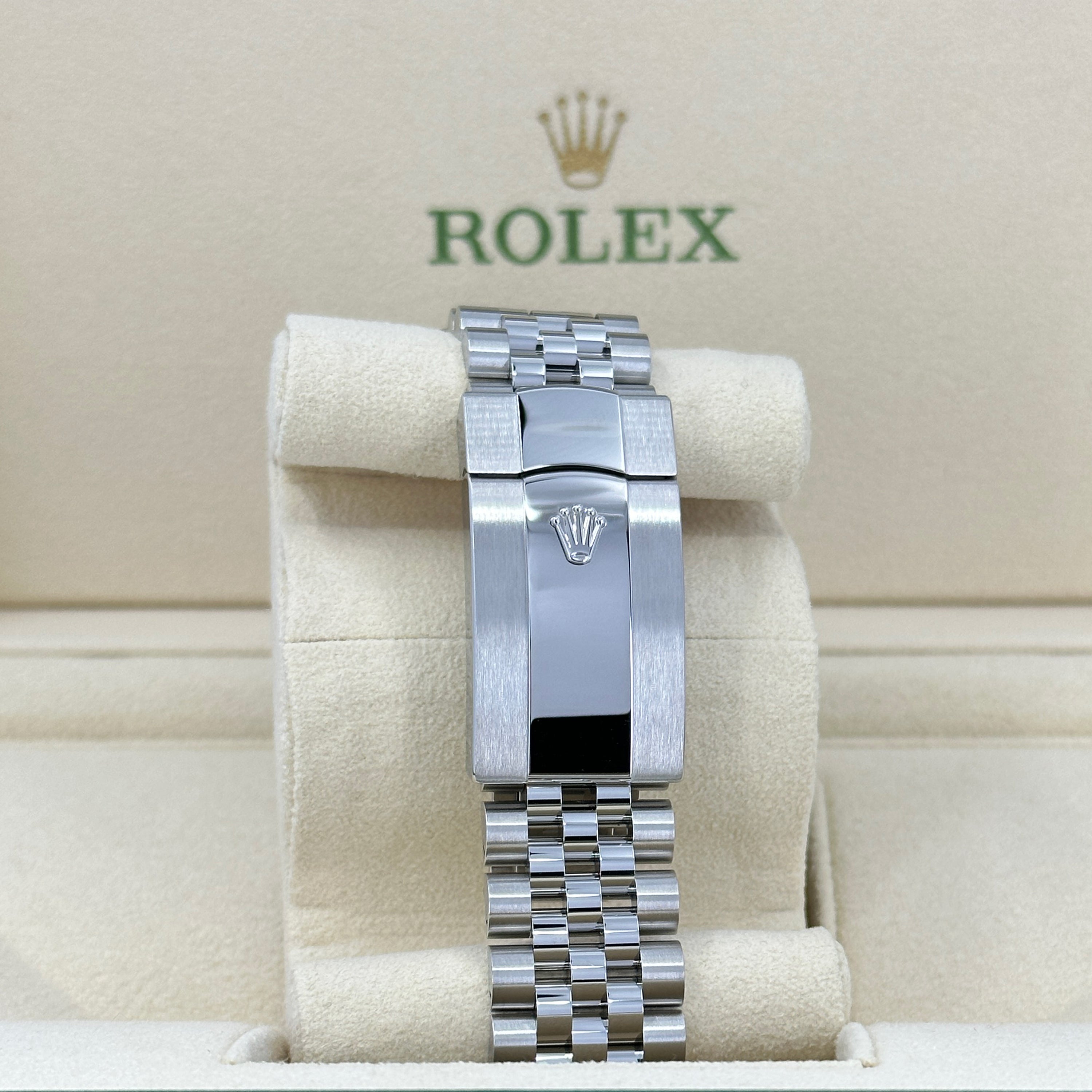 Rolex Sky-Dweller, 42mm, Oystersteel and 18k White Gold, Blue, Jubilee, Ref# 336934-0006 - Image 7