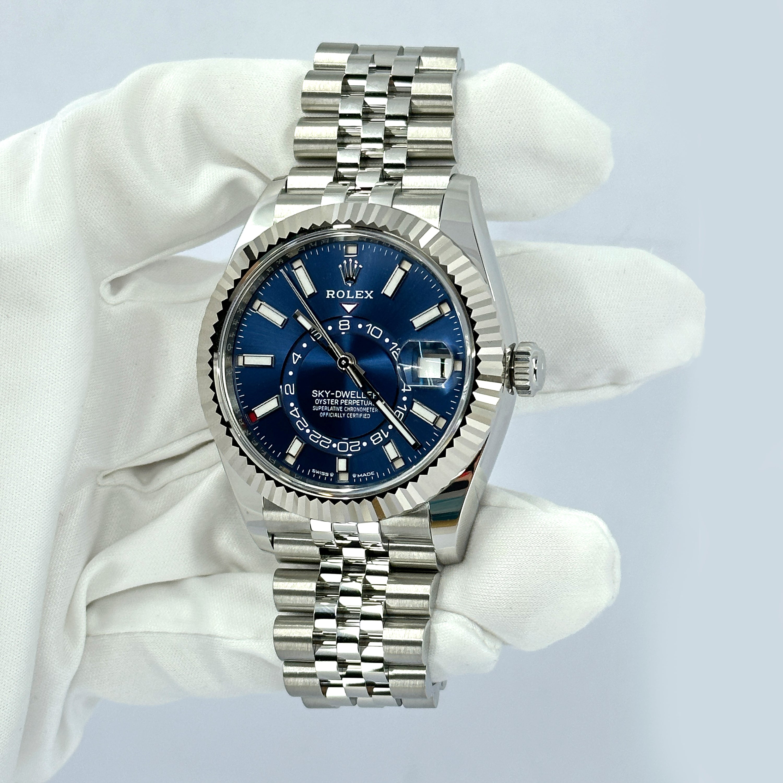 Rolex Sky-Dweller, 42mm, Oystersteel and 18k White Gold, Blue, Jubilee, Ref# 336934-0006 - Image 10