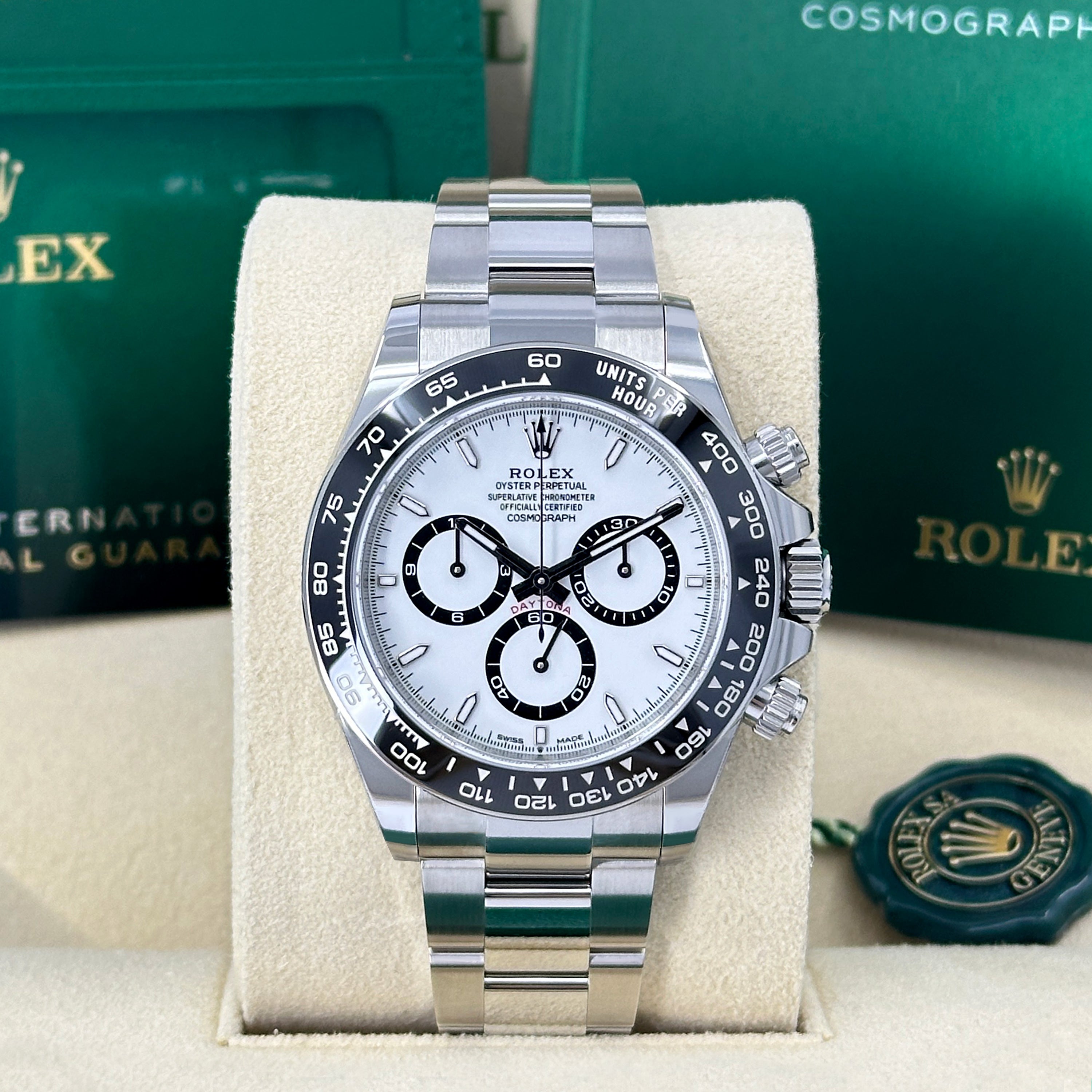 Rolex Cosmograph Daytona 40mm, Oystersteel, Ref# 126500ln-0001 - Image 15