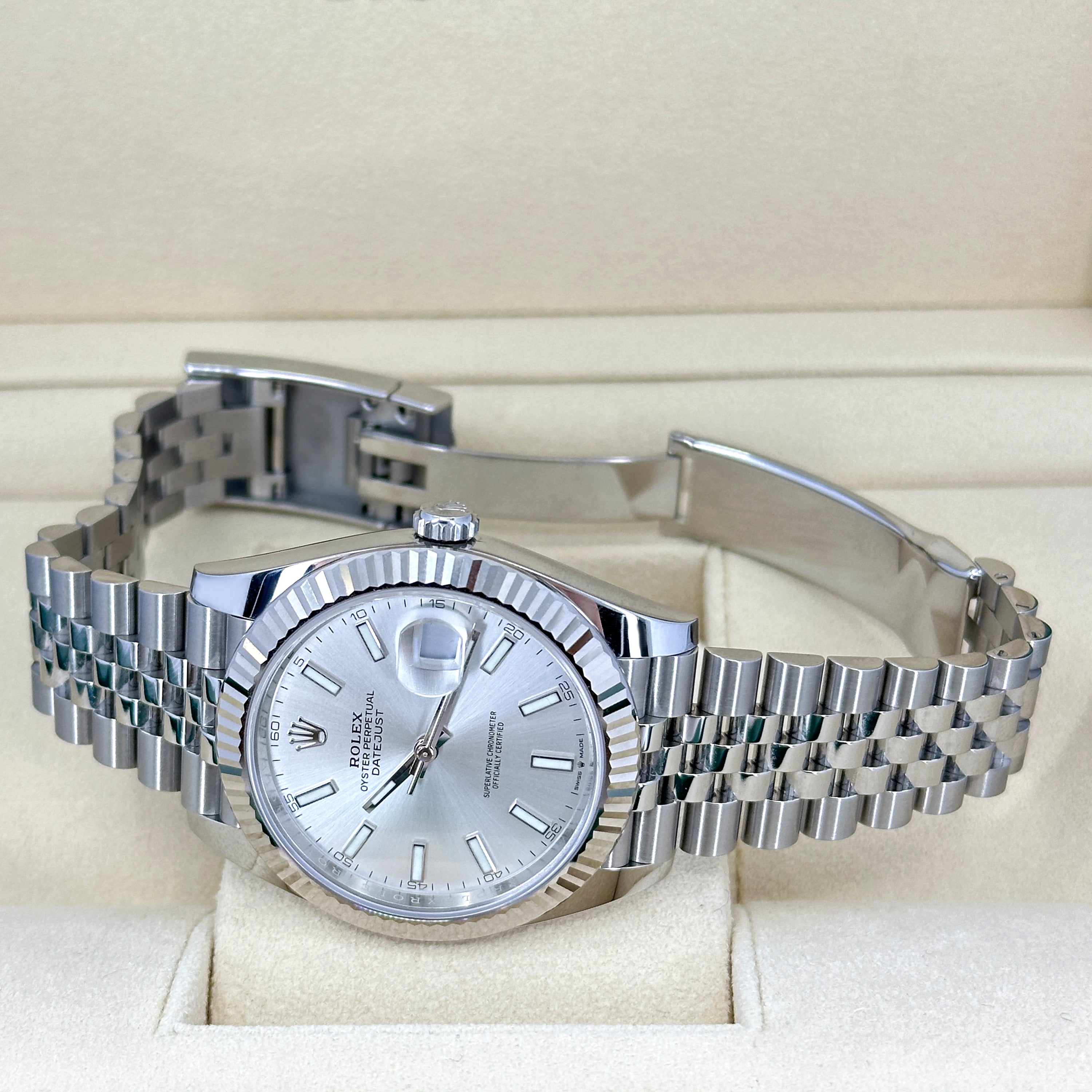 Rolex Datejust 41, Stainless Steel and 18k White Gold, 41mm, Ref# 126334-0004 - Image 15