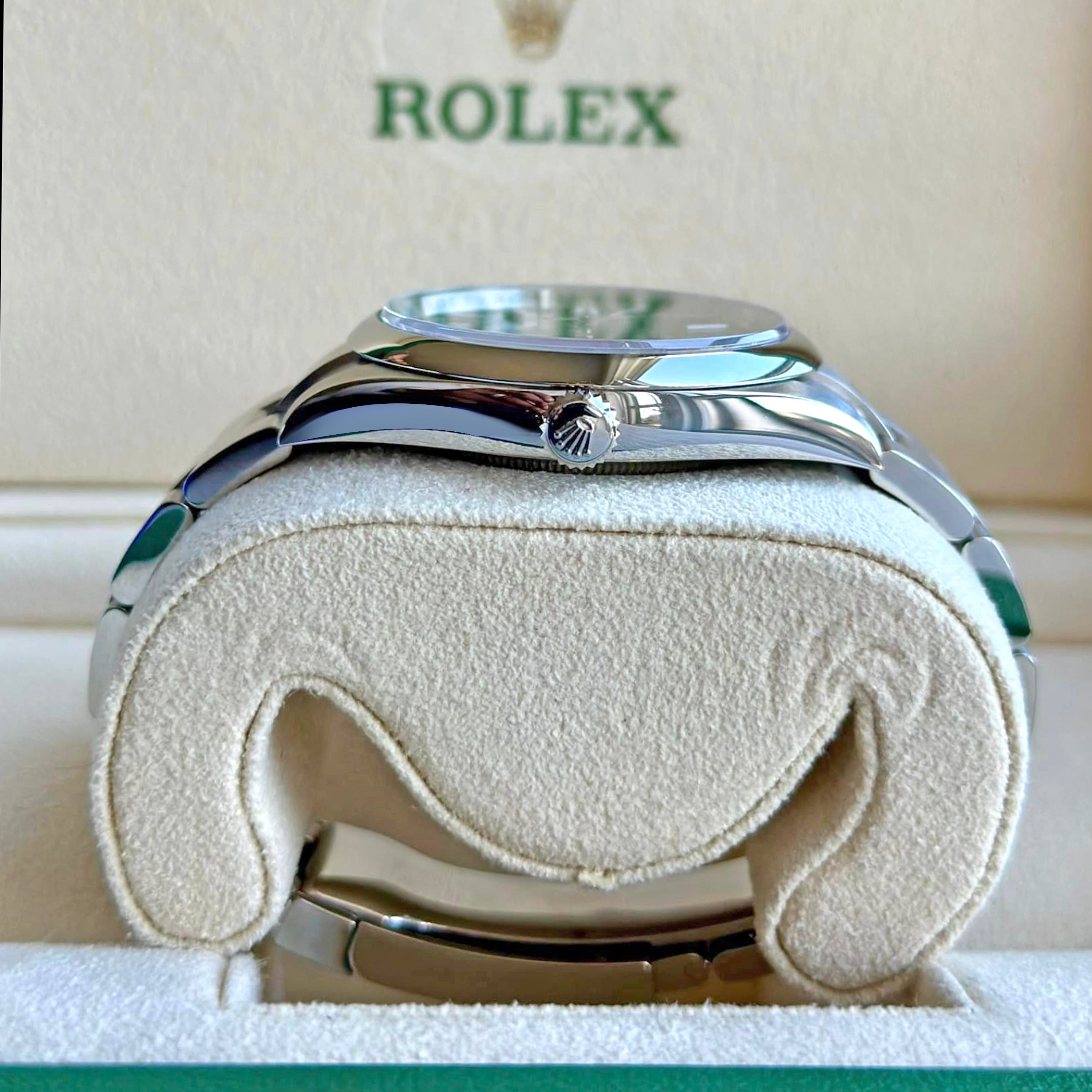 Rolex Oyster Perpetual 41, Oystersteel, 41mm, Turquoise Celebration Motif Dial, Ref# 124300-0008 - Image 4