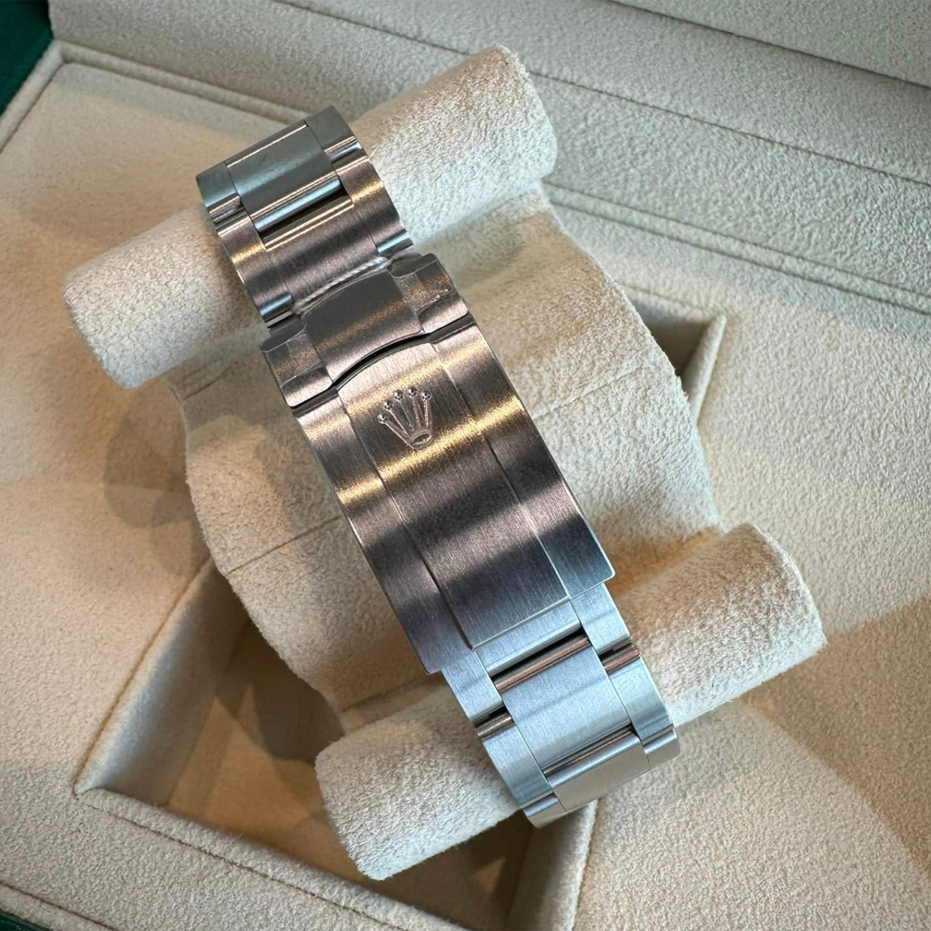 Rolex Oyster Perpetual 41, Oystersteel, 41mm, Turquoise Celebration Motif Dial, Ref# 124300-0008 - Image 11