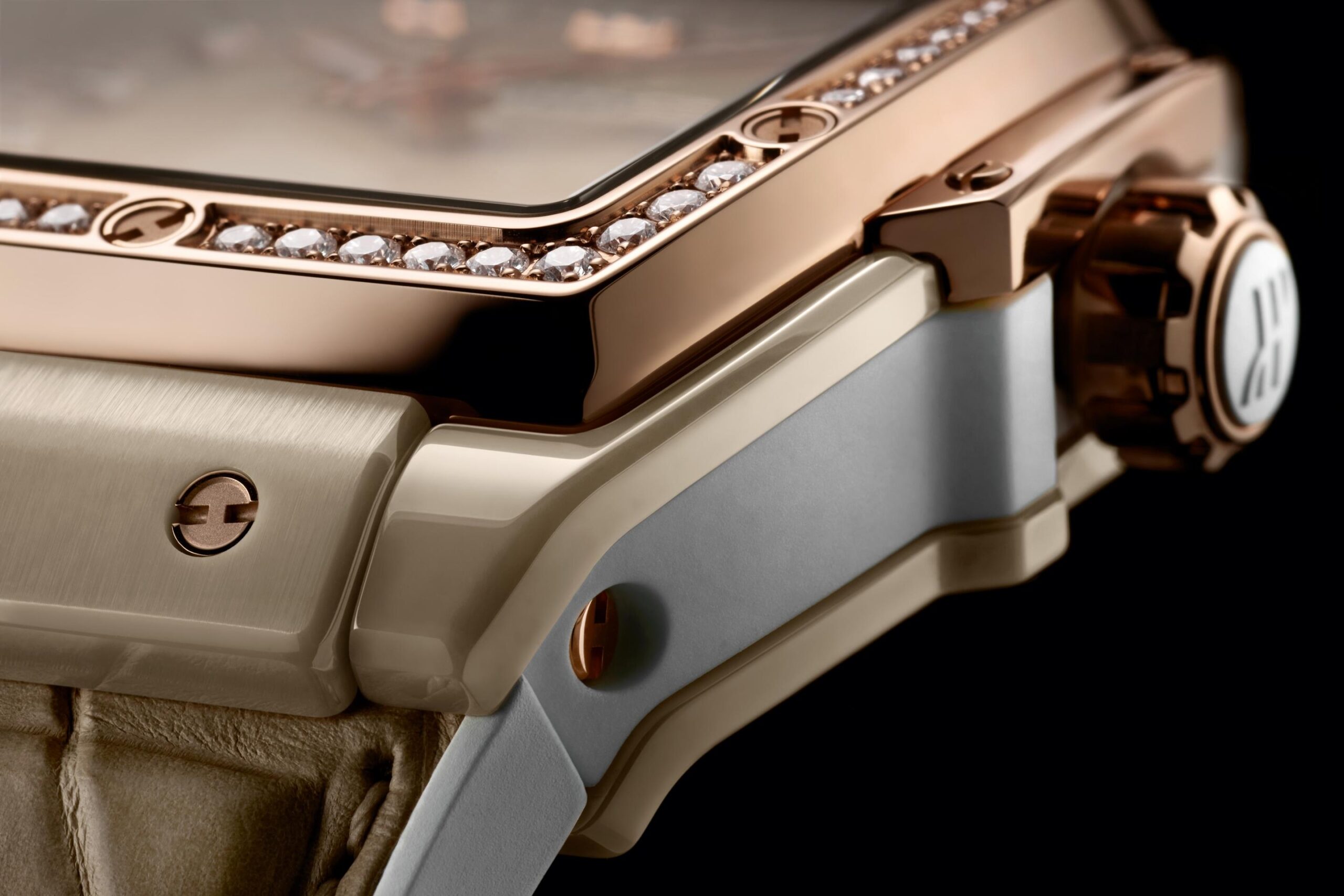 Hublot Spirit of Big Bang BEIGE CERAMIC KING GOLD DIAMONDS Ref# 665.CZ.898B.LR.1204 - Image 2