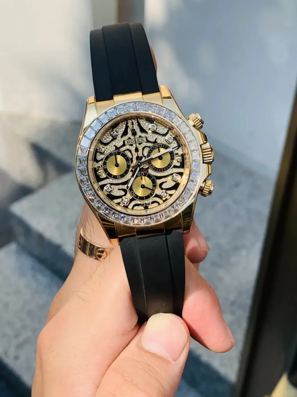 Rolex Cosmograph Daytona Everose Gold Baguette Diamond Bezel with Pavé Diamond Dial - Image 3